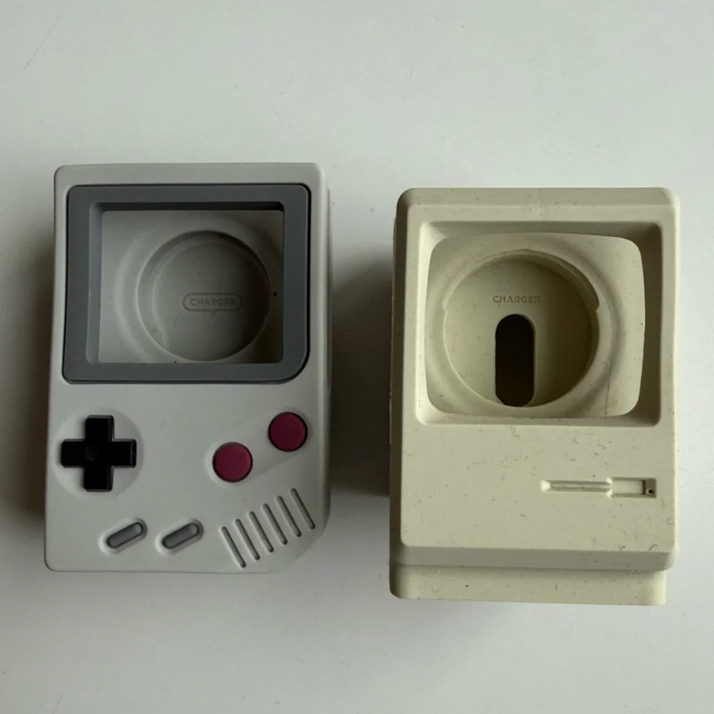 Elago vintage Apple computer & Nintendo Gameboy Apple Watch charger base